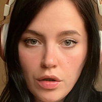 Alie Bloom Nude