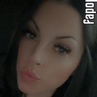 Anniemarie7 / Little22lady / Honeybaby_lo Nude