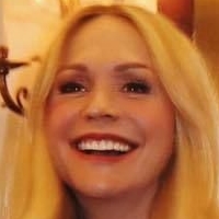 Barbara Alyn Woods Nude