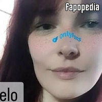 hotperson222 Nude