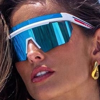 Izabel Goulart Nude