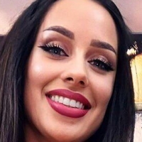 juli_kiss Nude