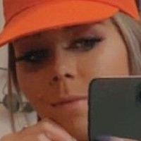 KellieeBrosnan Nude