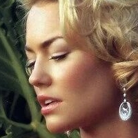 Kelly Carlson Nude