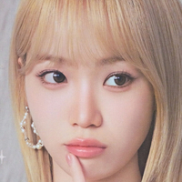 Kim Chaewon Nude