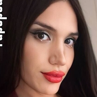lari.ts Nude