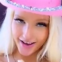 Linsey99 Nude