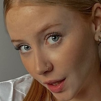 Little-miss-red Nude