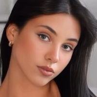 Lizz Hughes Nude