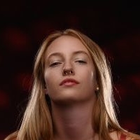 Luuna Red Nude