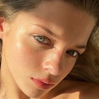 lyiax Nude