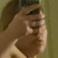 lzzle Nude