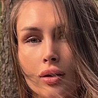 Marri Shows Nude