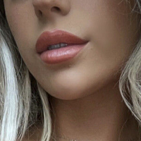 Mia Zambra Nude