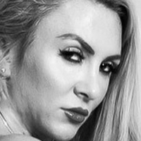 Miss Suzanna Maxwell Nude