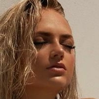 Nienkefit Nude