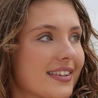 Olivia Mitchell Nude