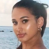 Pujaghedia Nude