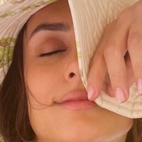 Renata Notni Nude