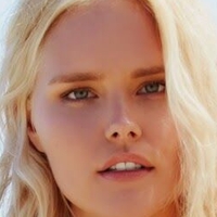 Shelby Keeton Nude