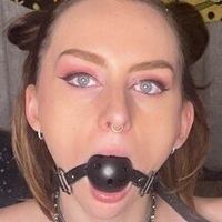 submissivechayse Nude