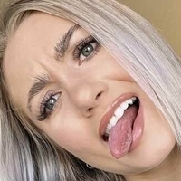 Tavia Nude
