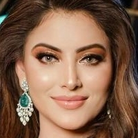 Urvashi Rautela Nude